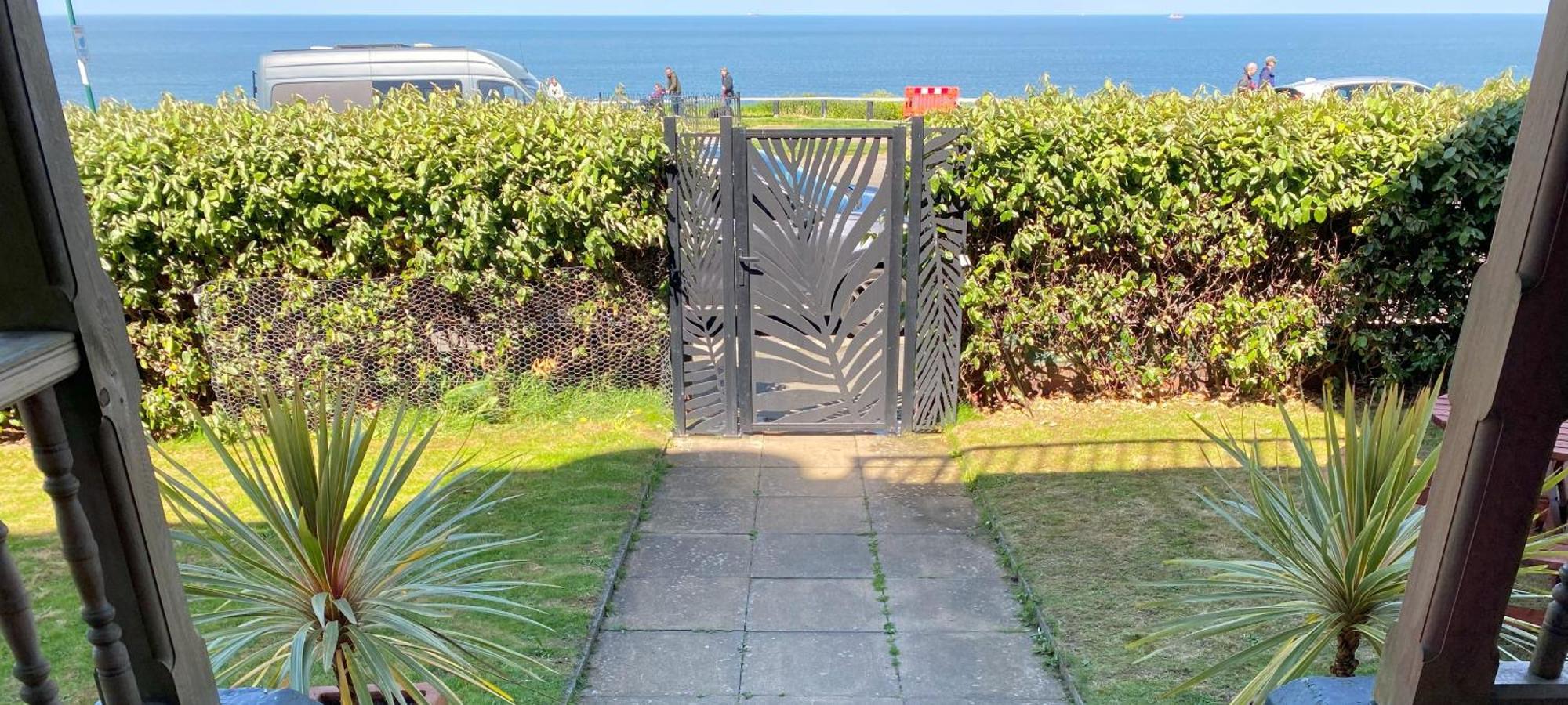 Captain'S Deck Beach Balcony Perfectlysaltburn Exterior photo