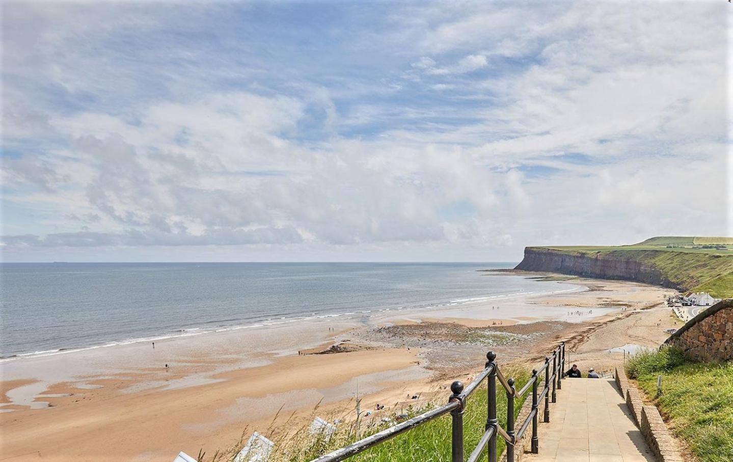 Captain'S Deck Beach Balcony Perfectlysaltburn Exterior photo